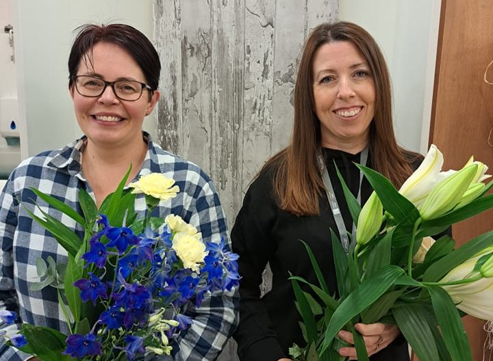 Doncaster College – Flowers at The Hub