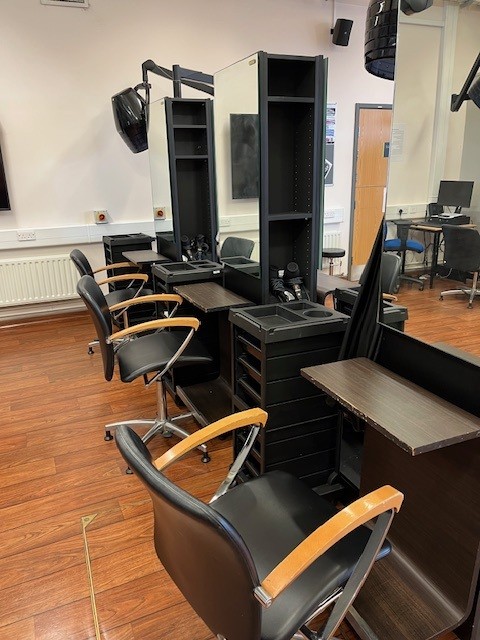 Hairdressing - Image 14