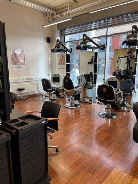 Hairdressing - Image 17