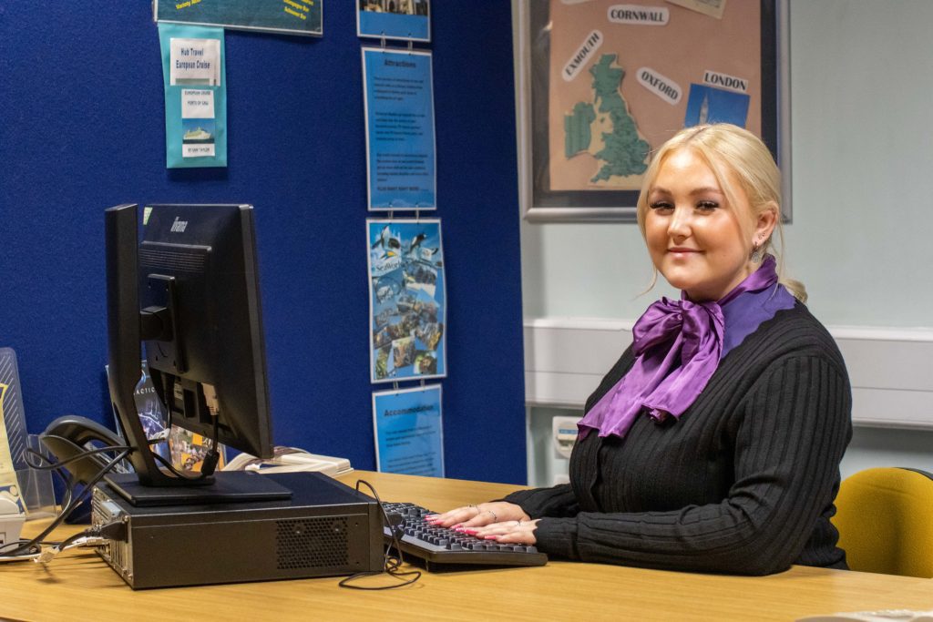 Eve – Travel & Tourism Level 3
