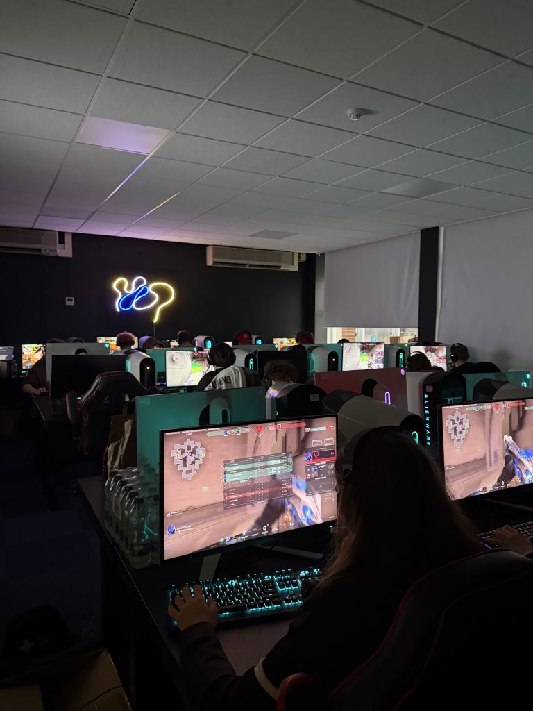 Esports - Image 11